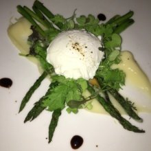 Gluten-free asparagus with burrata from Mediterraneo Restaurant